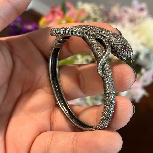 Diamond snake bracelet - Picture 4 of 5